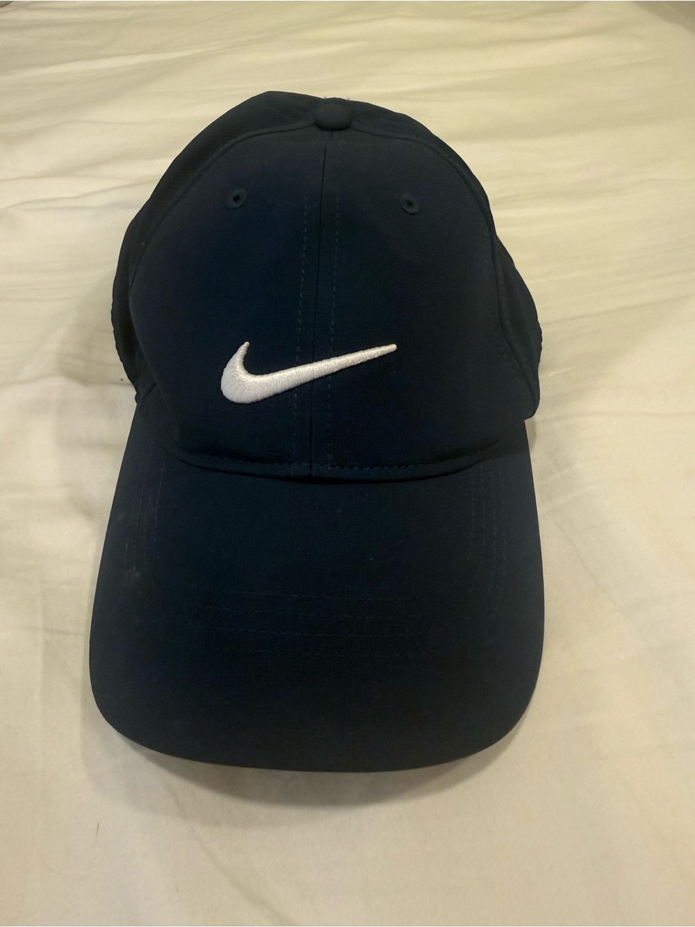 Nike Men’s Navy Cap with White Swoosh